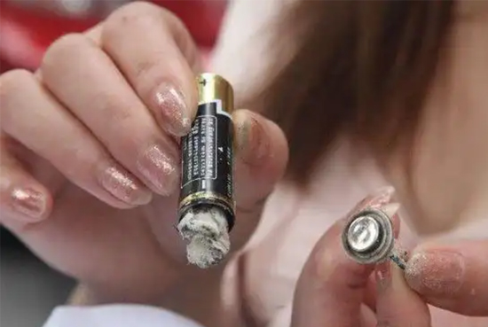 Les batteries alcalines peuvent-elles exploser?